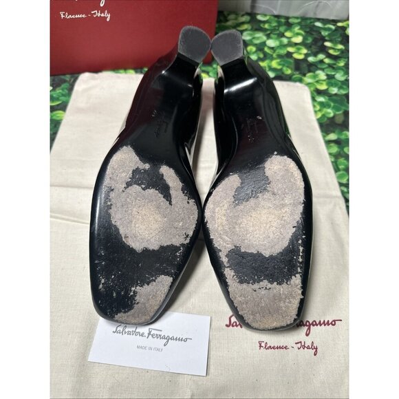 Salvatore Ferragamo Black Patent Leather Chunky Kitten Heels Pumps size 10 AA - Picture 7 of 16